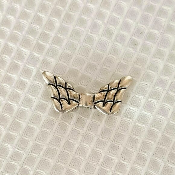 42 Wing and Feather Connectors Silver DIY Jewelry Findings - Picture 4 of 11